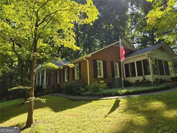 2306 E Cherokee Dr, Woodstock, GA 30188