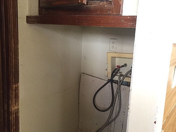 3rd image of 7408 NW 6th St