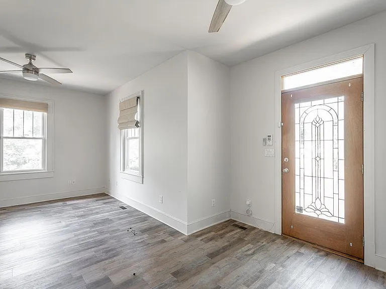 1300 Riverview Rd — Photo 8