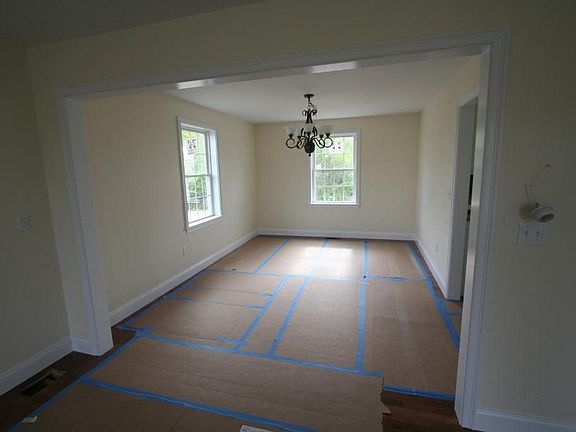 5th image of 22 Aubin St
