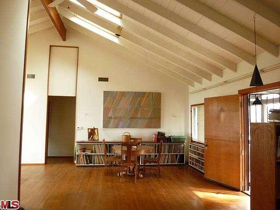 4th image of 6017 Eucalyptus Ln