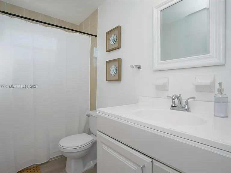 20077 SW 87th Pl #20077 — Photo 27