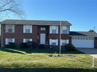 6225 Sandhill Rd, Marietta, OH 45750