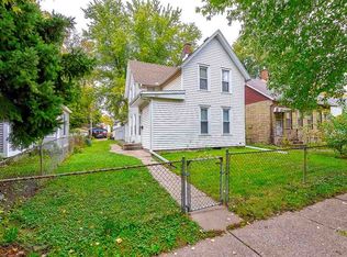 2011 W 1st St, Davenport, IA 52802