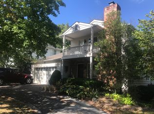 10347 Conway Rd, Saint Louis, MO 63131