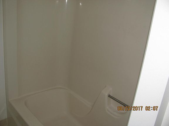 one piece tub