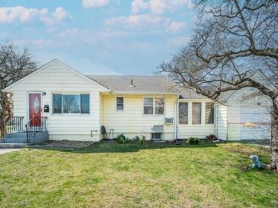 2 Ferndale Dr, Hicksville, NY, 11801