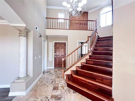 3rd image of 18583 Callens Cir