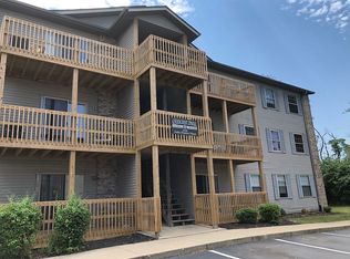 3230 E John Hinkle Pl #D12, Bloomington, IN
