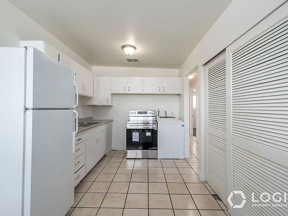 5th image of 1610 W Ivy Cir APT 3