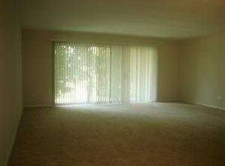 10217 S Komensky Ave APT 1B, Oak Lawn, IL