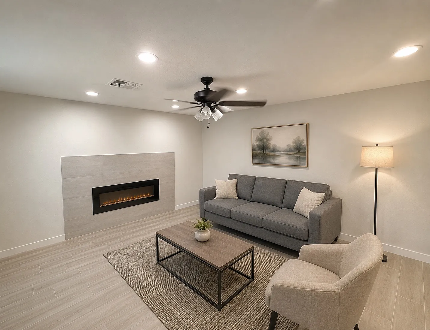 4 bed, 1602 sqft, $2,100 — Photo 2