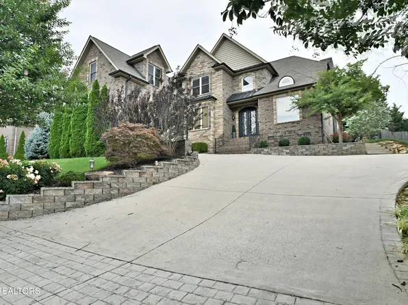 11957 Lakehurst Ln, Knoxville, TN 37934