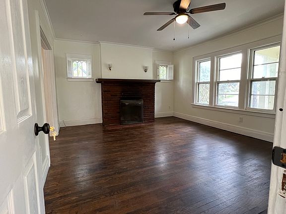 3rd image of 167 Charmouth Dr Floor 2
