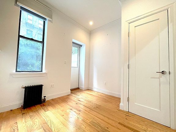 3rd image of 484 E 74th St #Gre