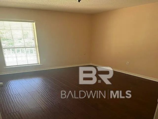 118 Sara Ave E — Photo 9