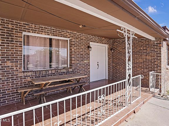 5th image of 1018 Saint Johns Dr