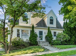 65 Tompkins Ave, White Plains, NY 10603
