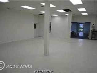 4th image of 630 Pelham St