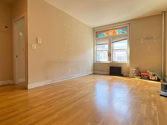 4th image of 175 W 81st St APT 3C