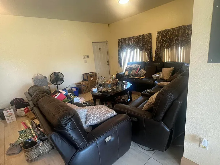 20700 NW 31st Ave — Photo 15