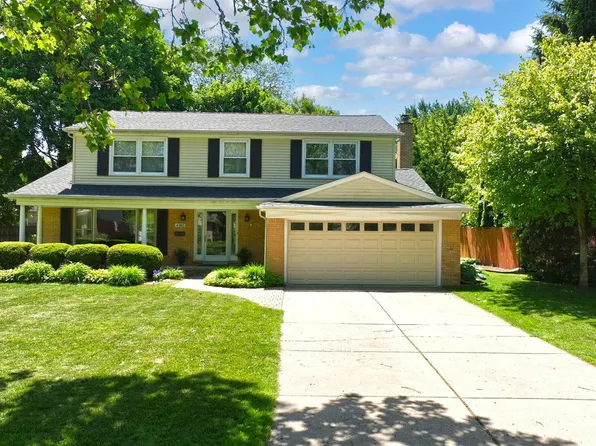 4180 Allegheny Dr, Troy, MI 48085