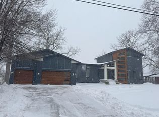 321 Maple Island Rd, Burnsville, MN 55306