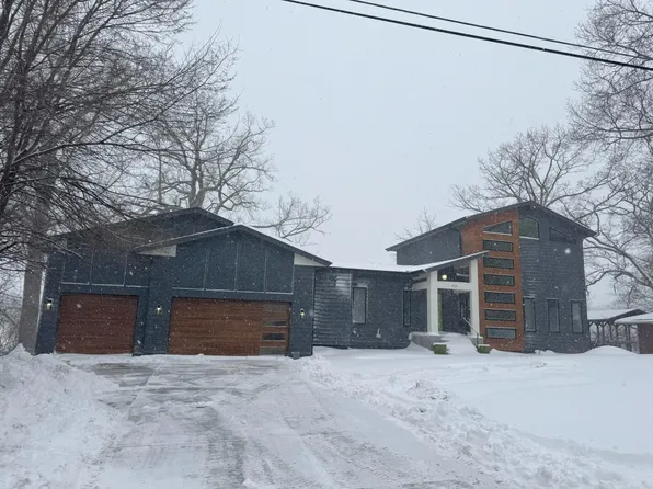 321 Maple Island Rd, Burnsville, MN 55306