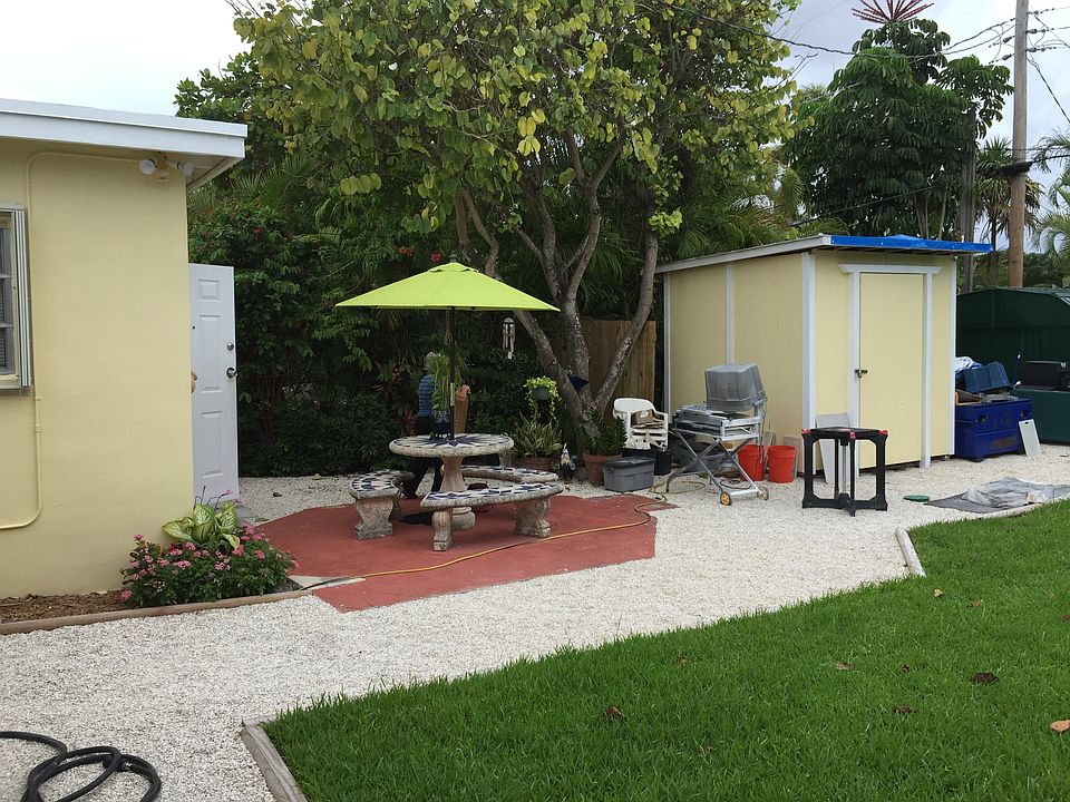 2nd image of 6421 SW 23rd St
