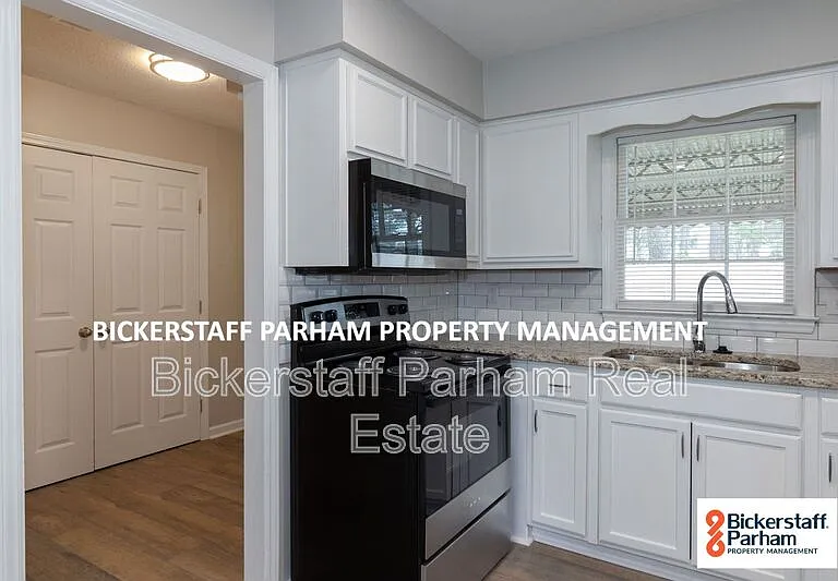 2395 Agnes Dr — Photo 3