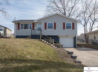 7211 Bess St, La Vista, NE 68128