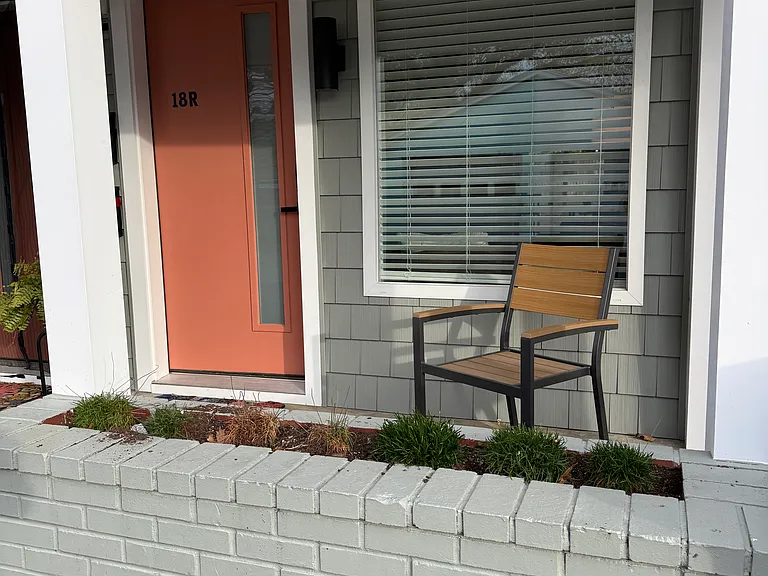18 Lockup Ln — Photo 2