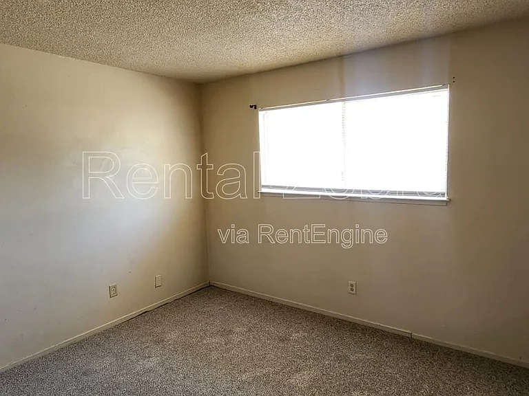 1836 Cheyenne Dr — Photo 5