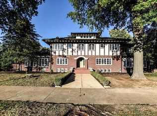 5291 Lindell Blvd, Saint Louis, MO