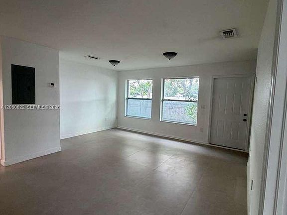 3rd image of 10502 SW 172nd St