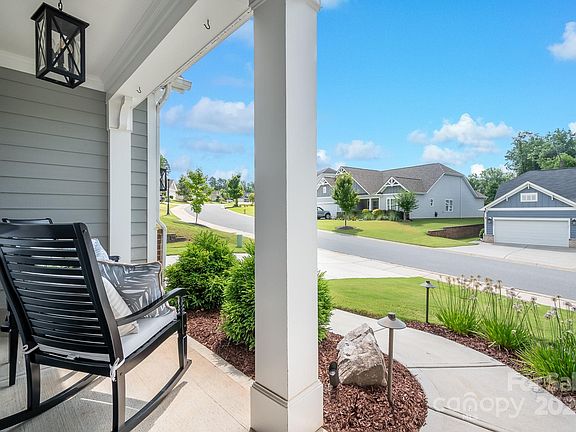 3rd image of 5355 Heartwood Ln