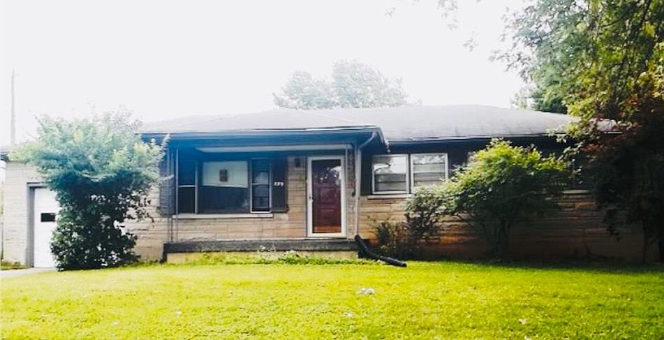 1st image of 739 Bishop Dr