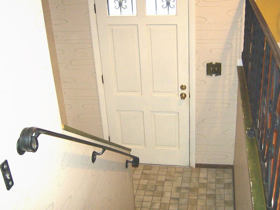 1st image of 7902 Berkshire Dr