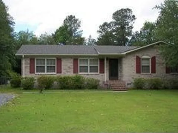 133 Oak Hills Dr, Rocky Point, NC 28457