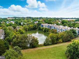 14313 Climbing Rose Way APT 105, Centreville, VA 20121