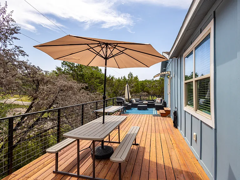 upstairs deck
