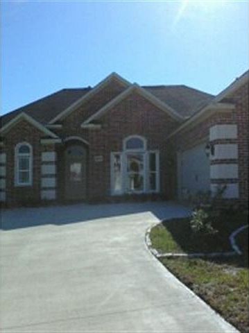 1st image of 4020 Lake Arthur Dr
