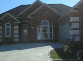 4020 Lake Arthur Dr, Port Arthur, TX 77642