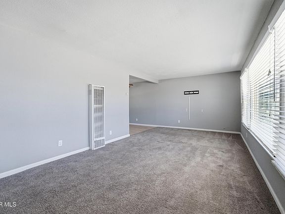 4th image of 15917 Lee St