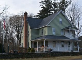 925 Shoemaker Ln, Feeding Hills, MA 01030