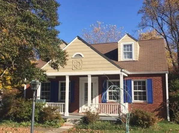 2017 N Utah St, Arlington, VA 22207