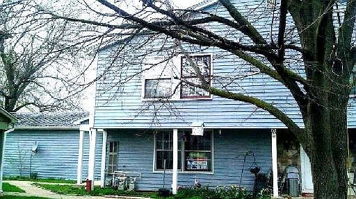 2nd image of 1390 N Glen Cir