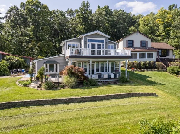 1150 Hilldale Dr, Onsted, MI 49265