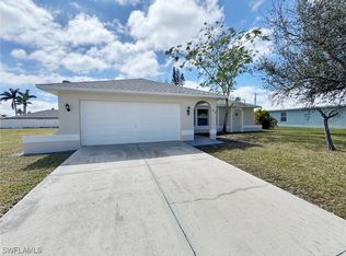 416 SE 19th Ter, Cape Coral, FL 33990
