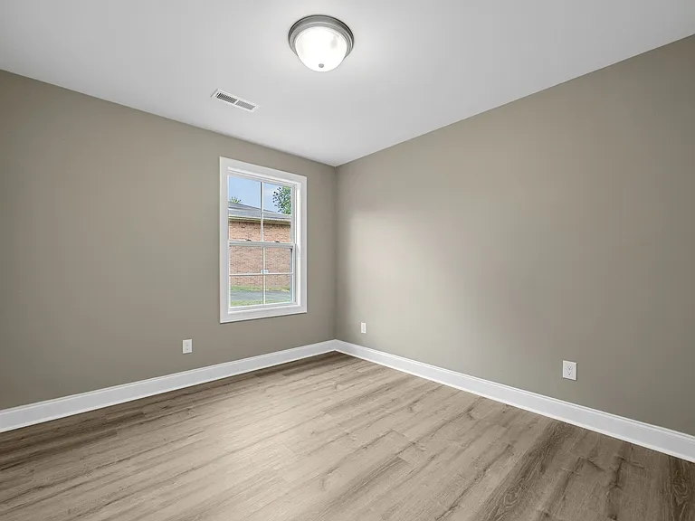 115 Holley St #B — Photo 10
